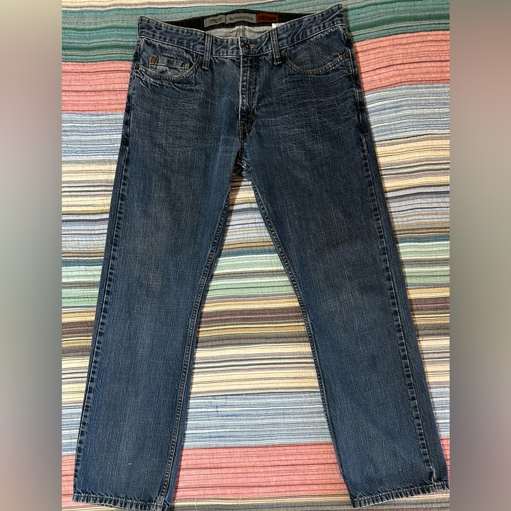 Signature Levi Strauss & Co
36x32L Authentics Slim Strait